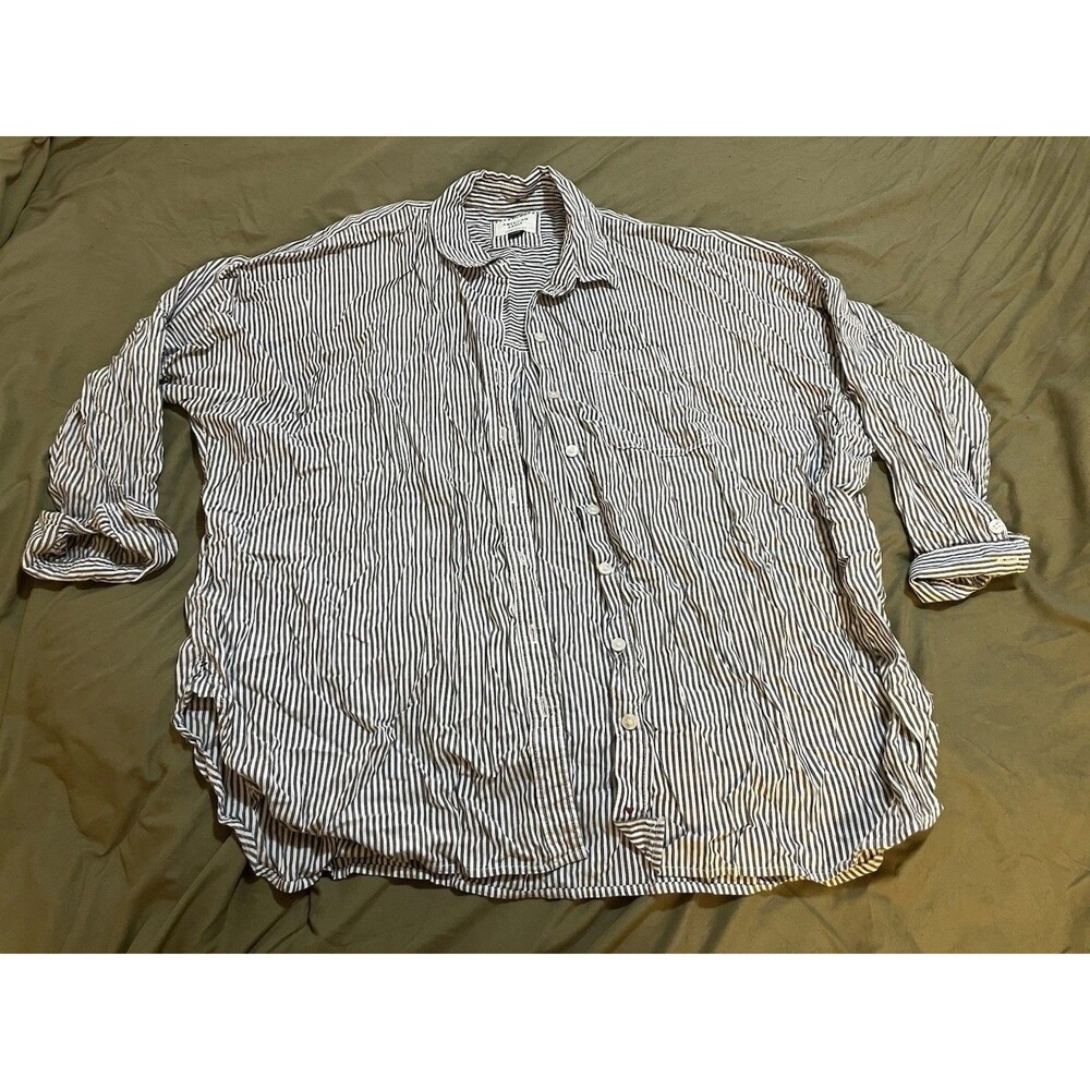 American Eagle Men’s Small Grey & White Striped Button Down Shirt Oversized Fit